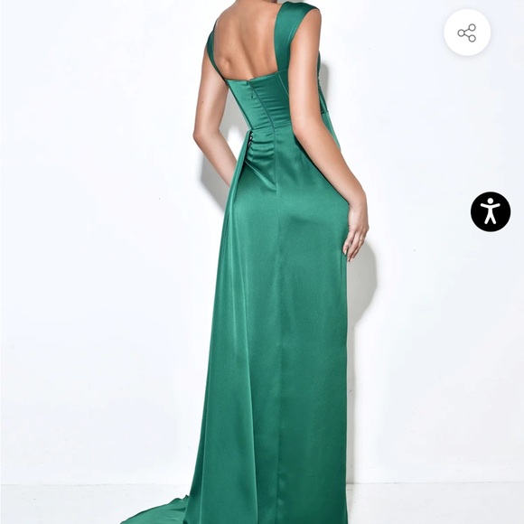 Miss circle Green High Slit Corset Satin Gown - Picture 3 of 4
